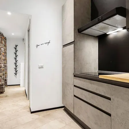Moderno Con Posto Auto Appartement