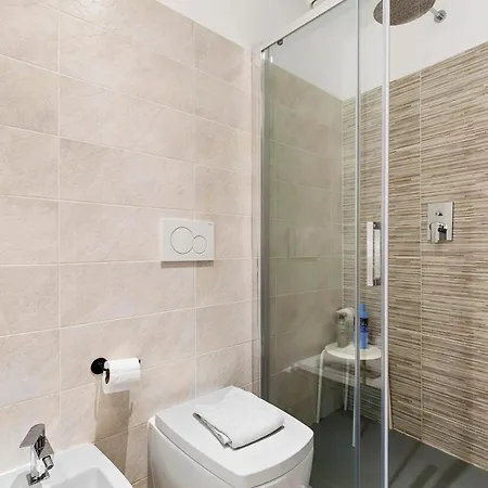 Moderno Con Posto Auto Appartement